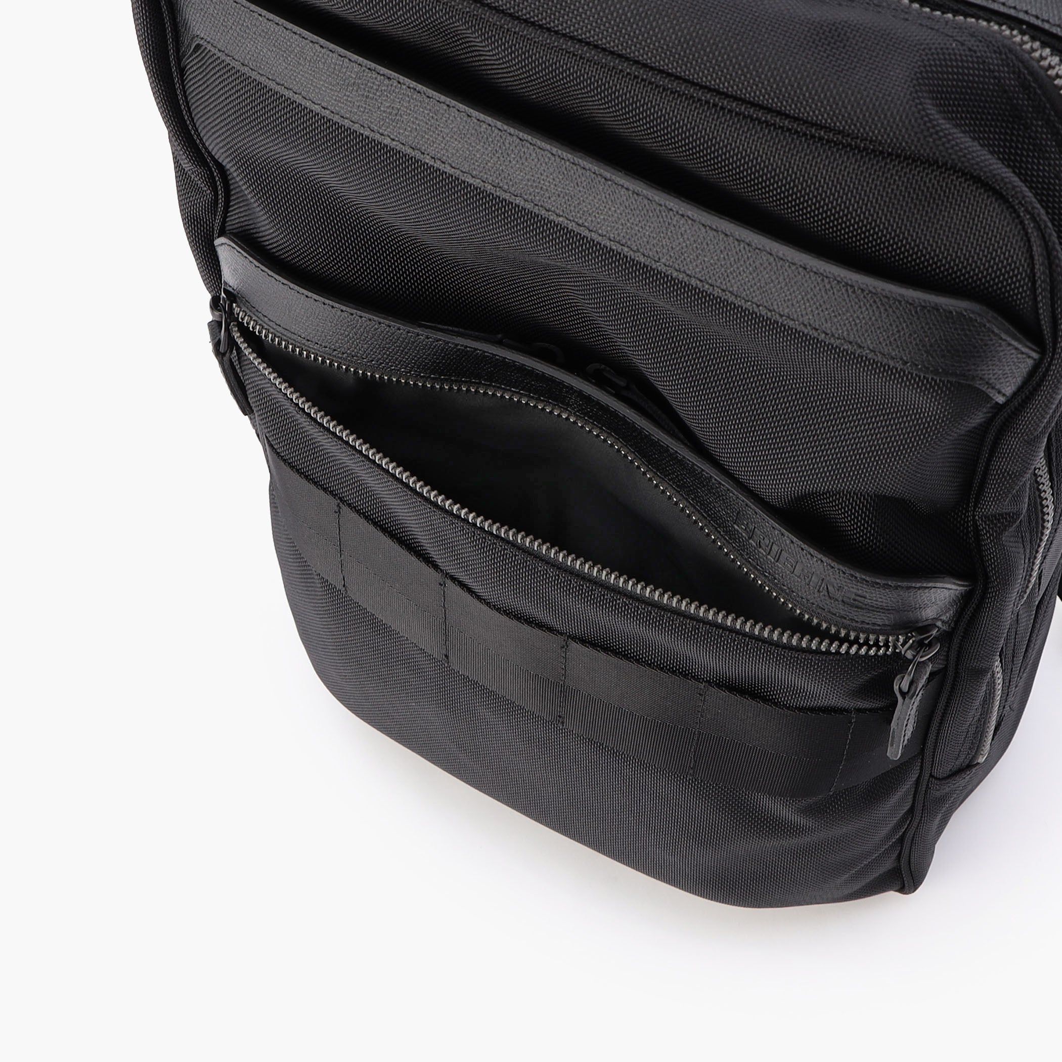 FUSION SQ PACK HD Waterproof Leather and Nylon Backpack - BRIEFING