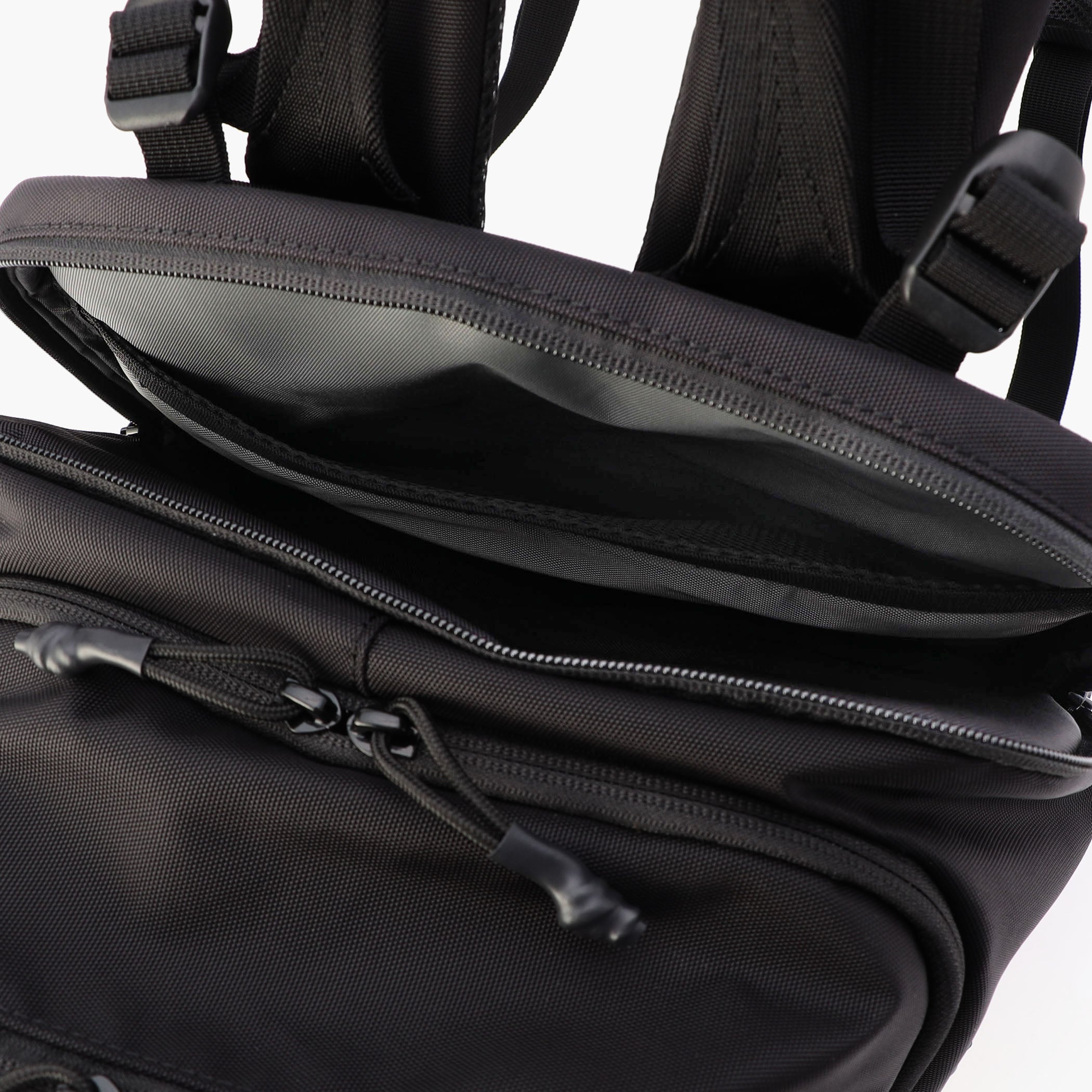 TRAVEL PACK