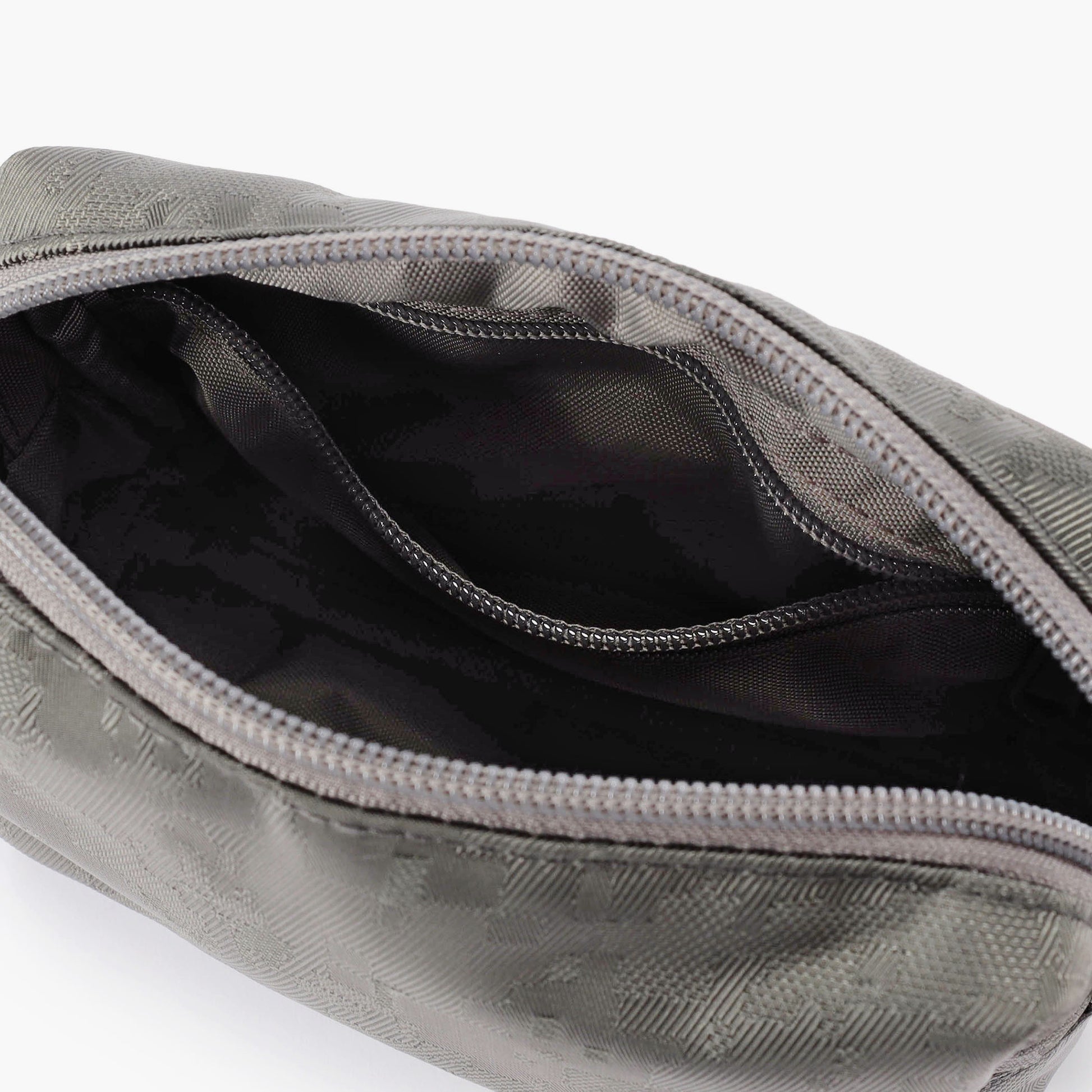 BRIEFING MK POUCH M DIGITAL CAMO JQ, Goods, Golf