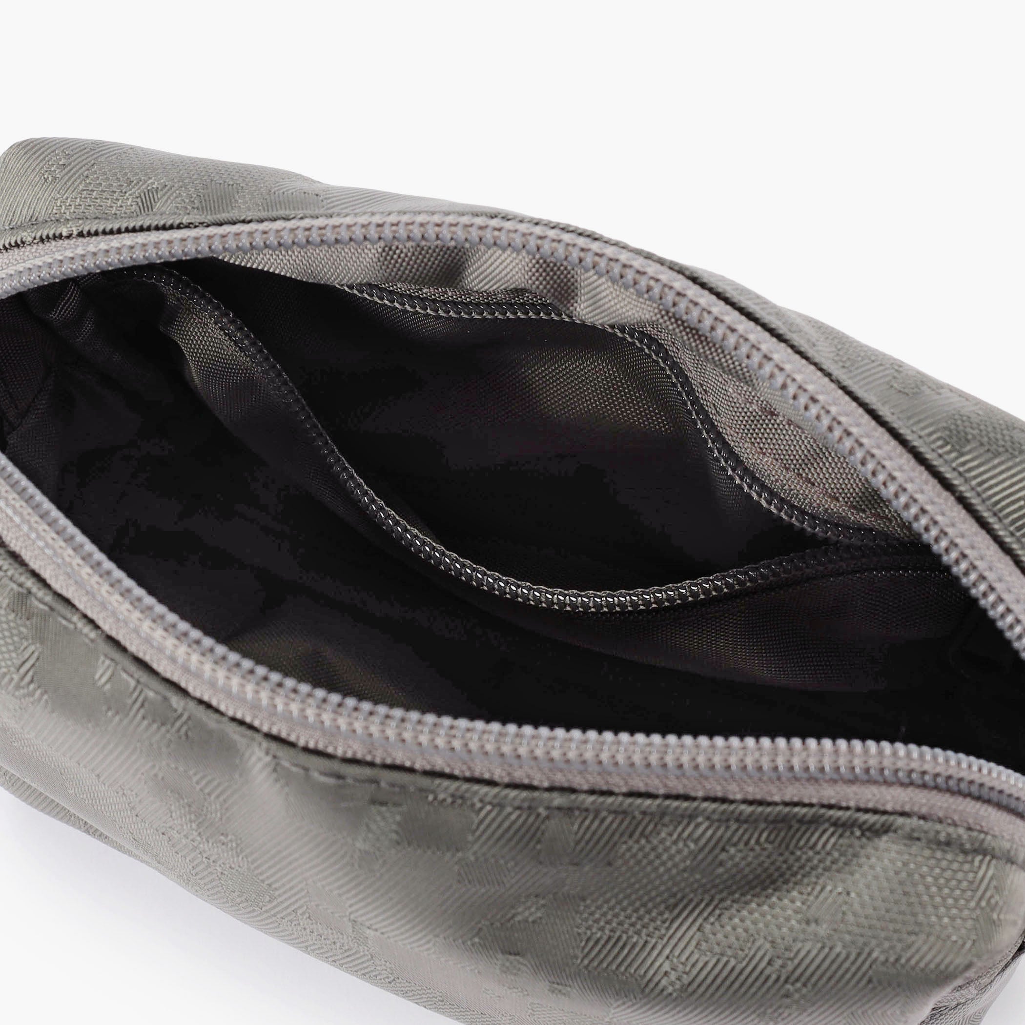 MK POUCH M DIGITAL CAMO JQ
