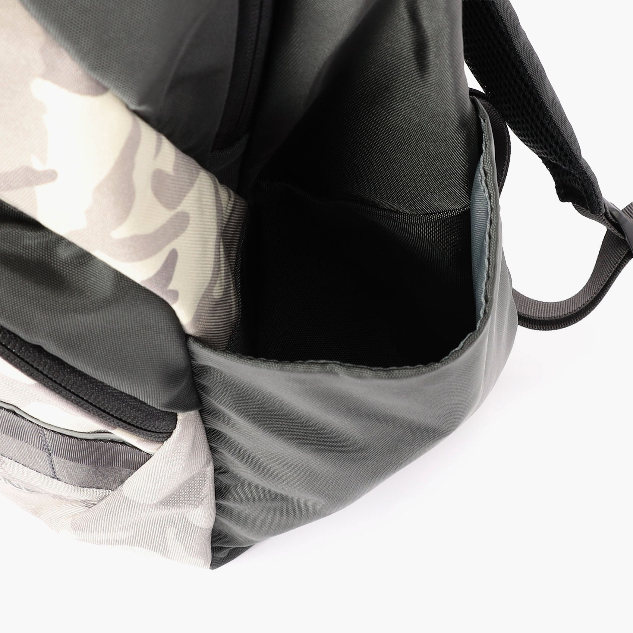 MFC WIDE DAY PACK CAMO