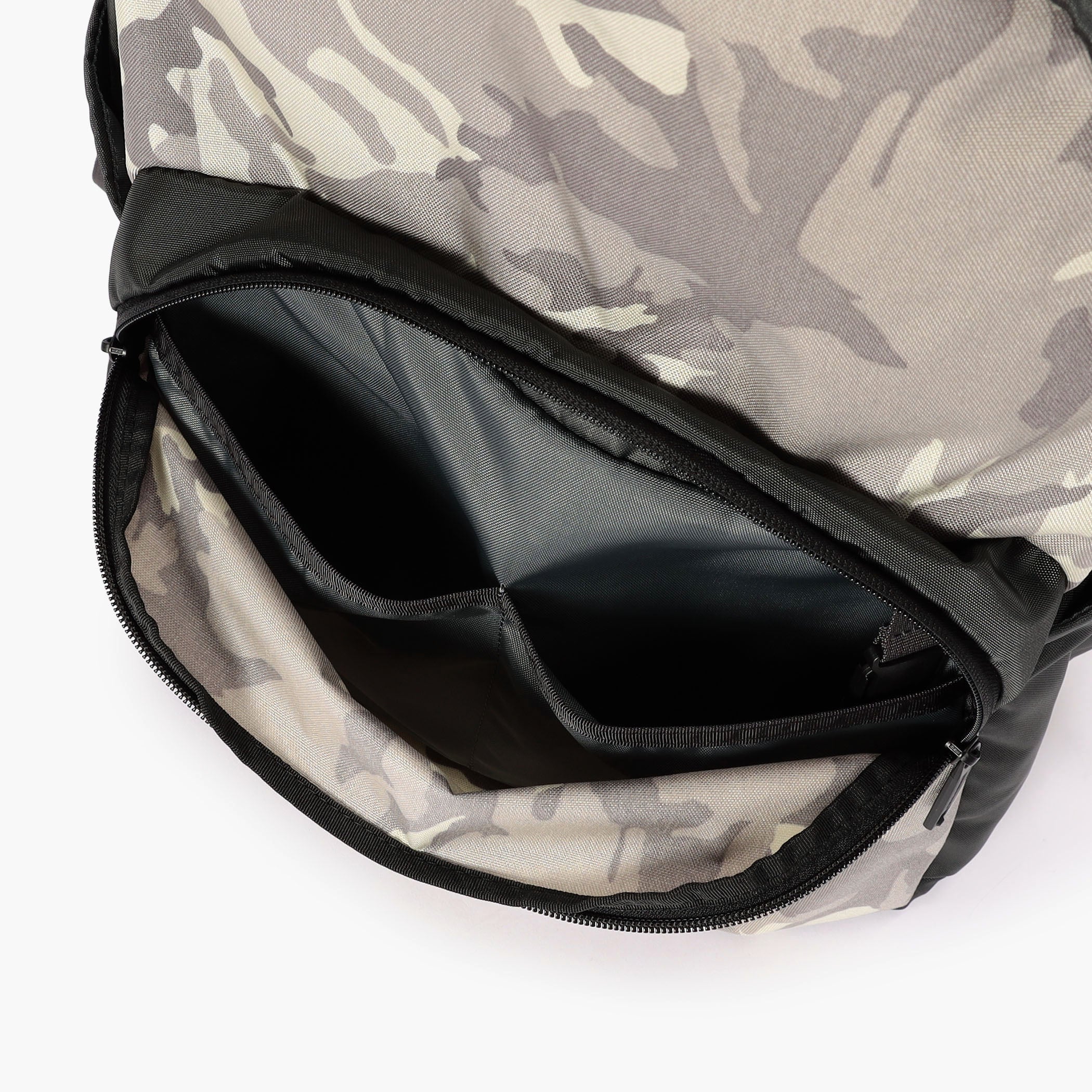 MFC WIDE DAY PACK CAMO