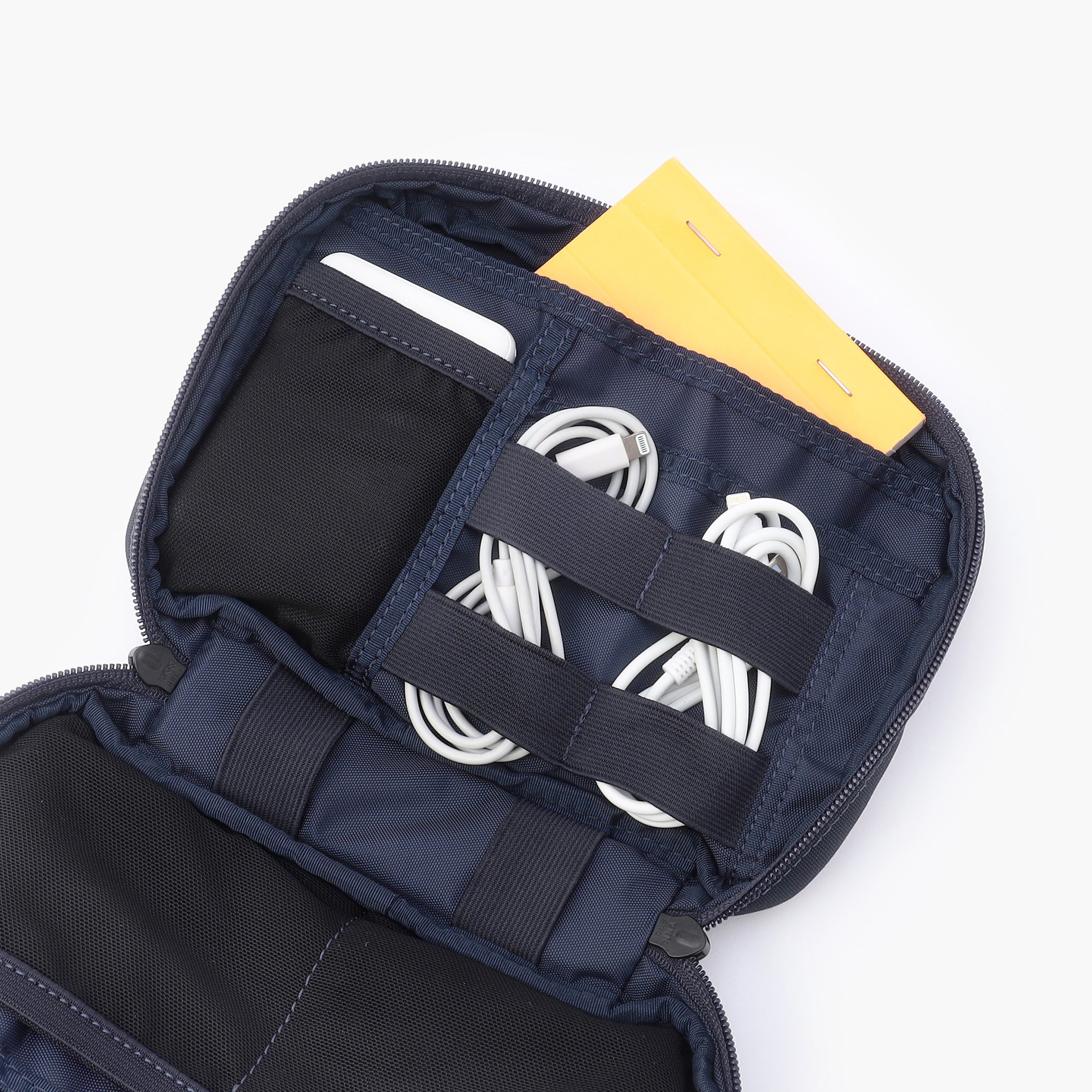 【美品】BRIEFING SLIM PACK MW GENII NAVY SLIM PACK MW GENII（スリムパック MW GENII（13インチPC対応