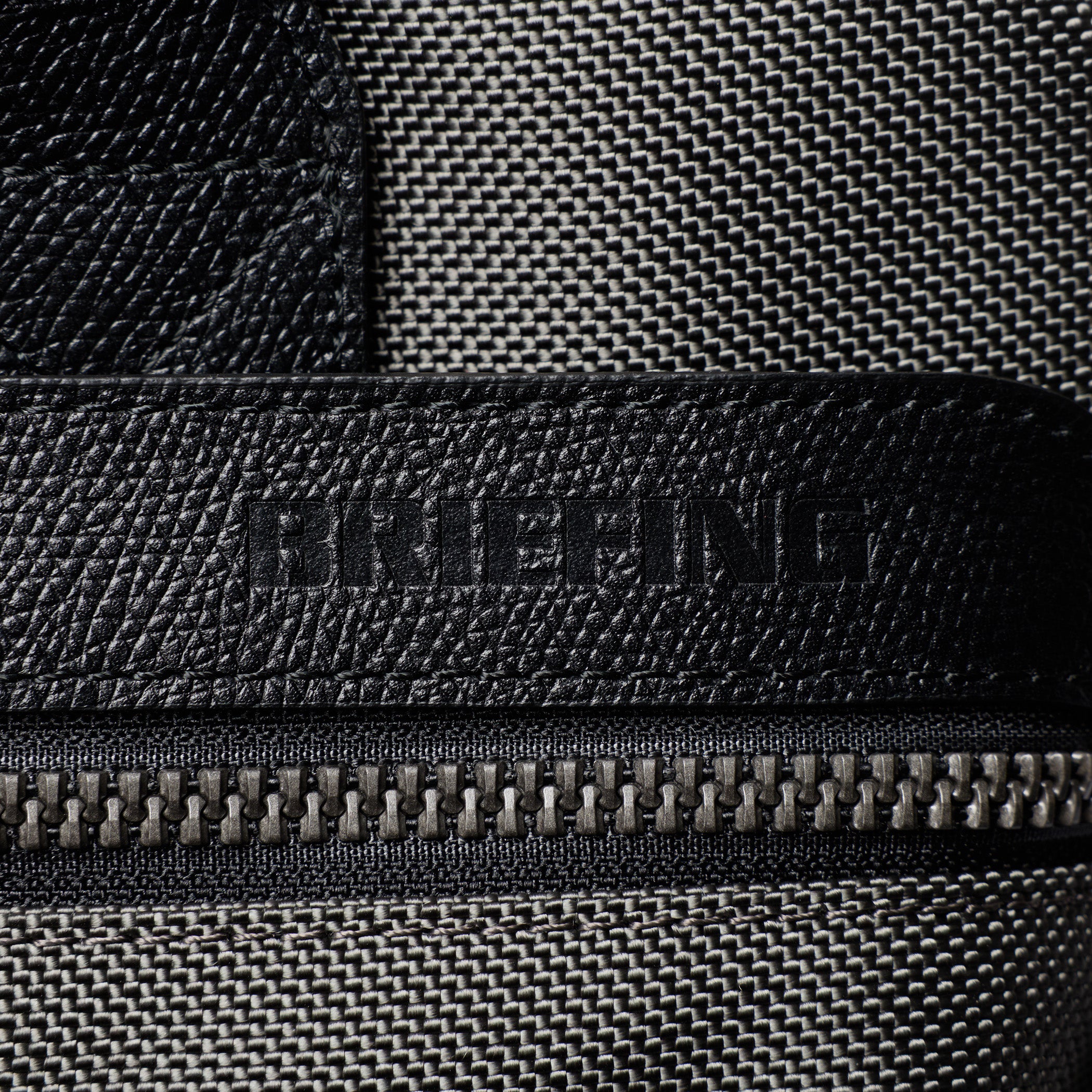 【美品】BRIEFING FUSION ONE WAY BRIEF FUSION ONE WAY BRIEF Slim 13 Inch Briefcase - BRIEFING Official