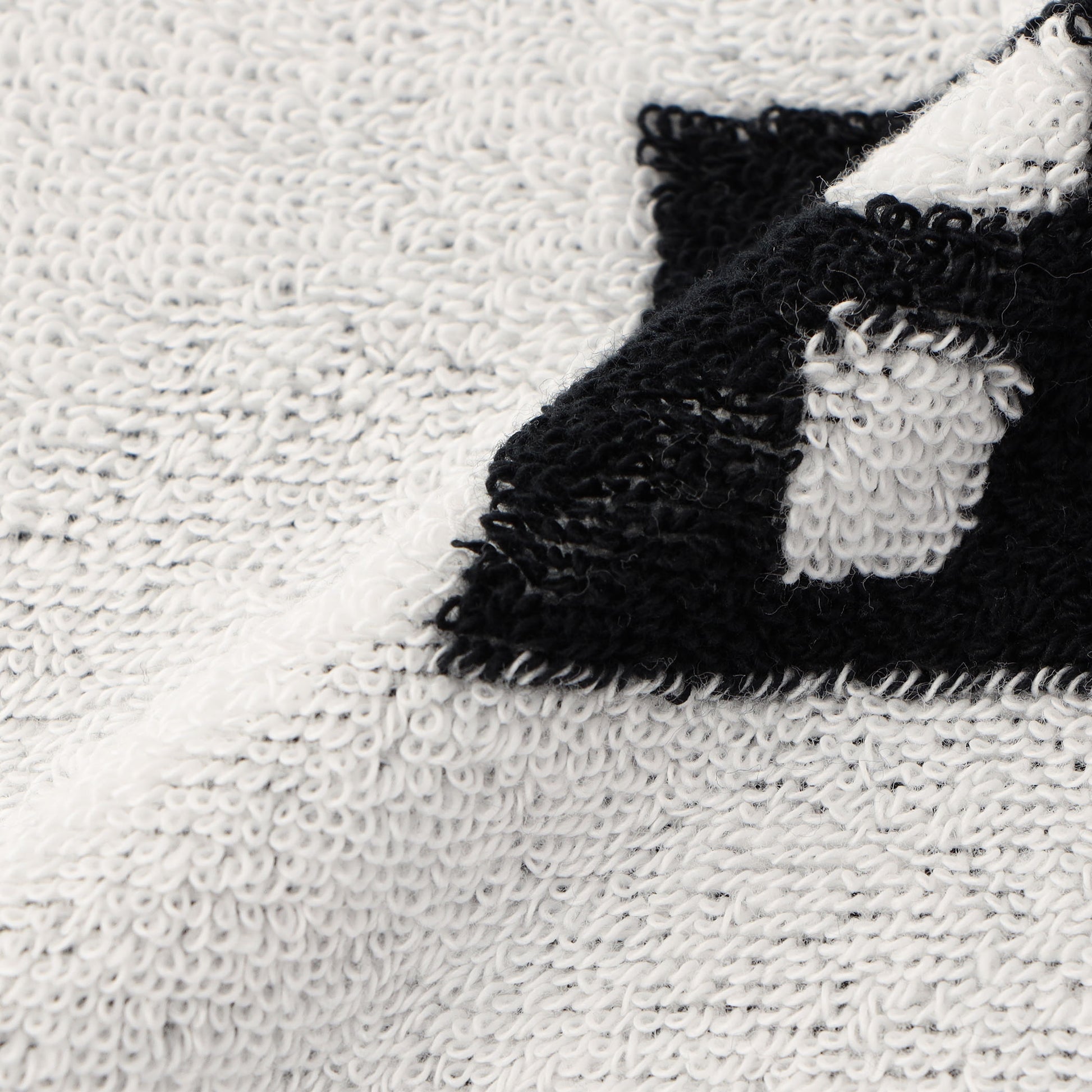 BRIEFING LOGO FACE TOWEL BY HIPPOPOTAMUS, Accessories, Golf