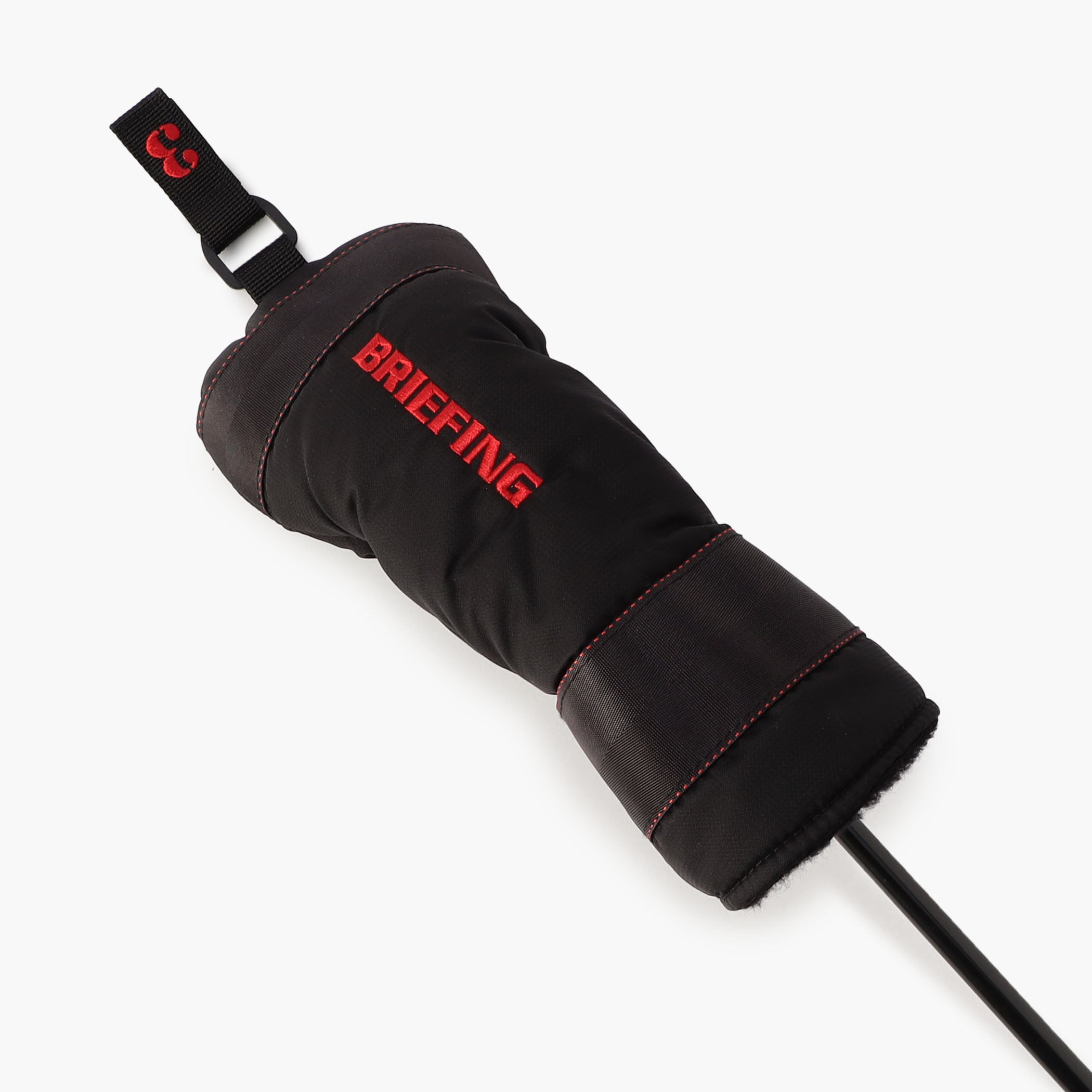 着脱がスムーズに行えるように、かぶせ式の構造を採用。