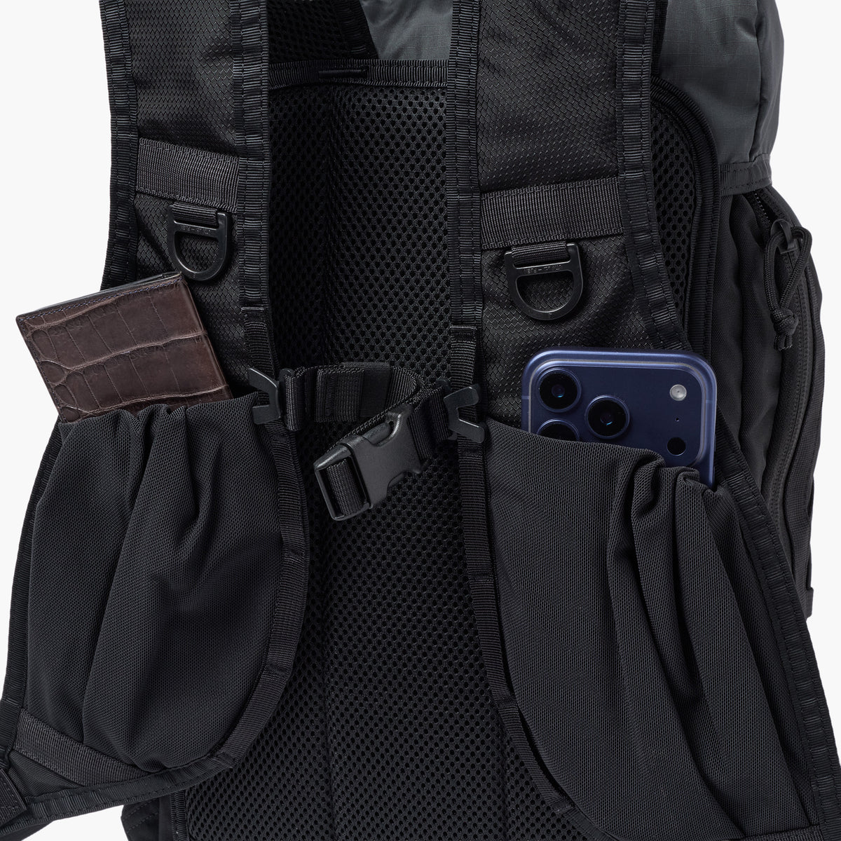 BRIEFING DT FLAP PACK, Bags, Outdoor