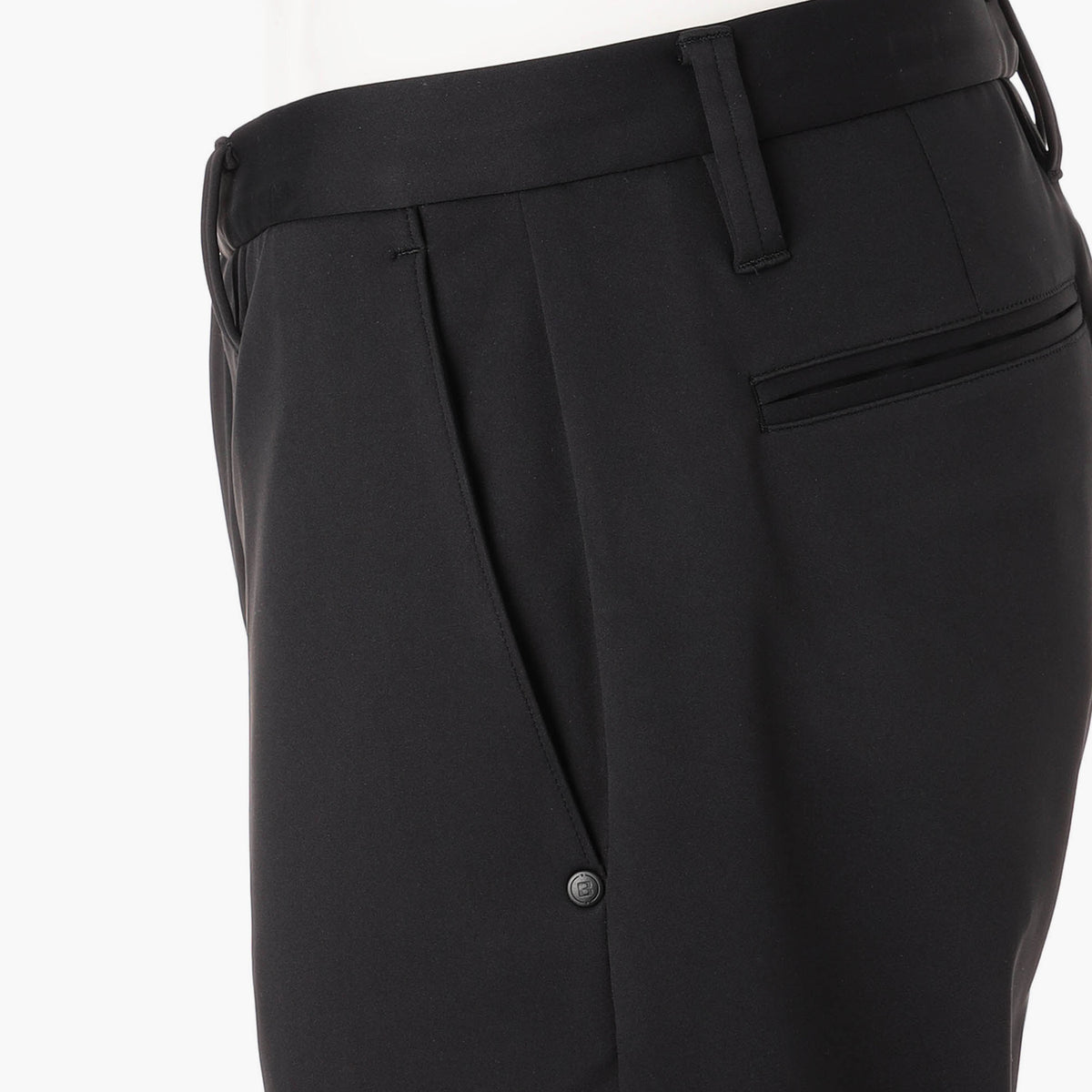MEN’S STRAIGHT PANTS