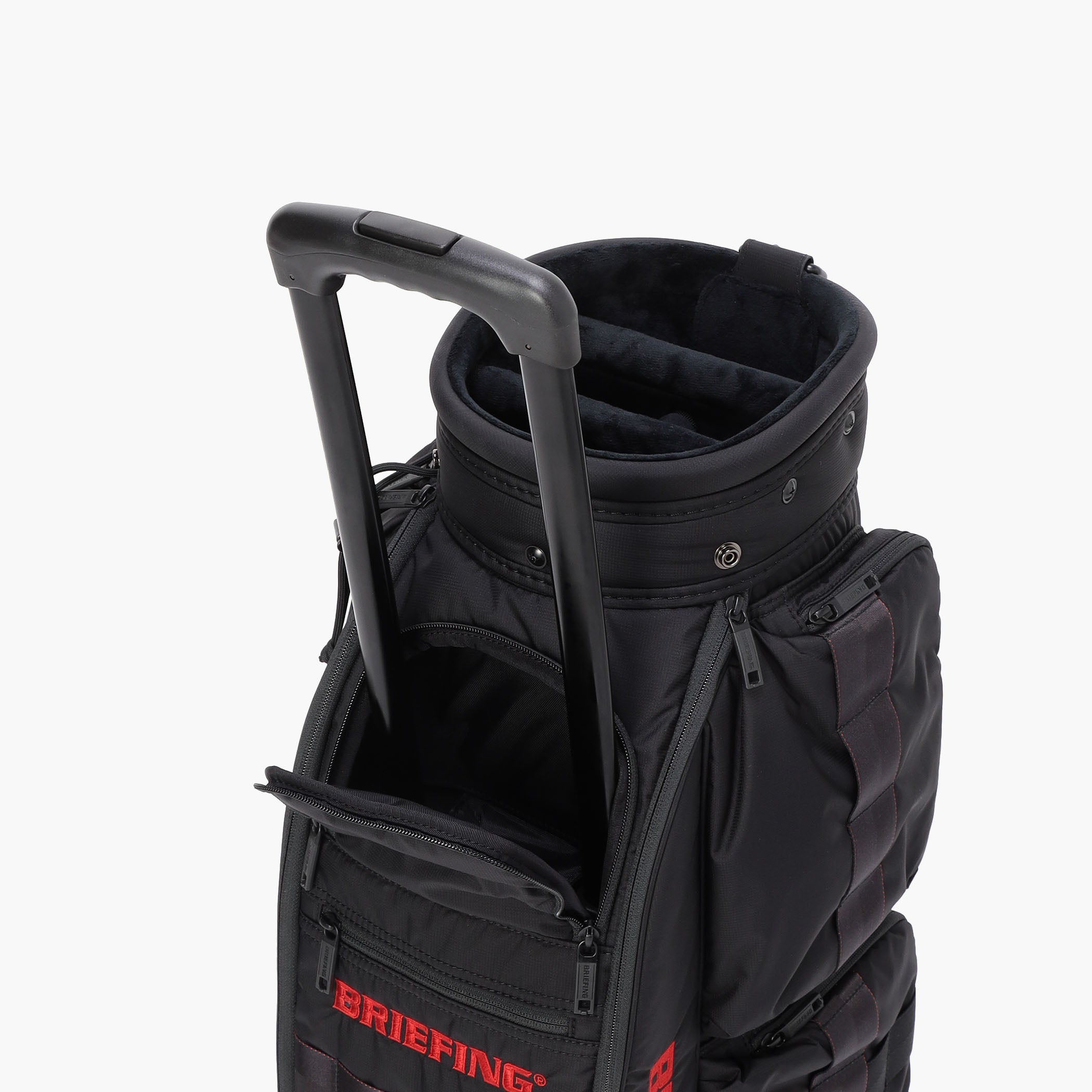 ハンドルを使用しない際は、ファスナーポケットに収納していただけます。