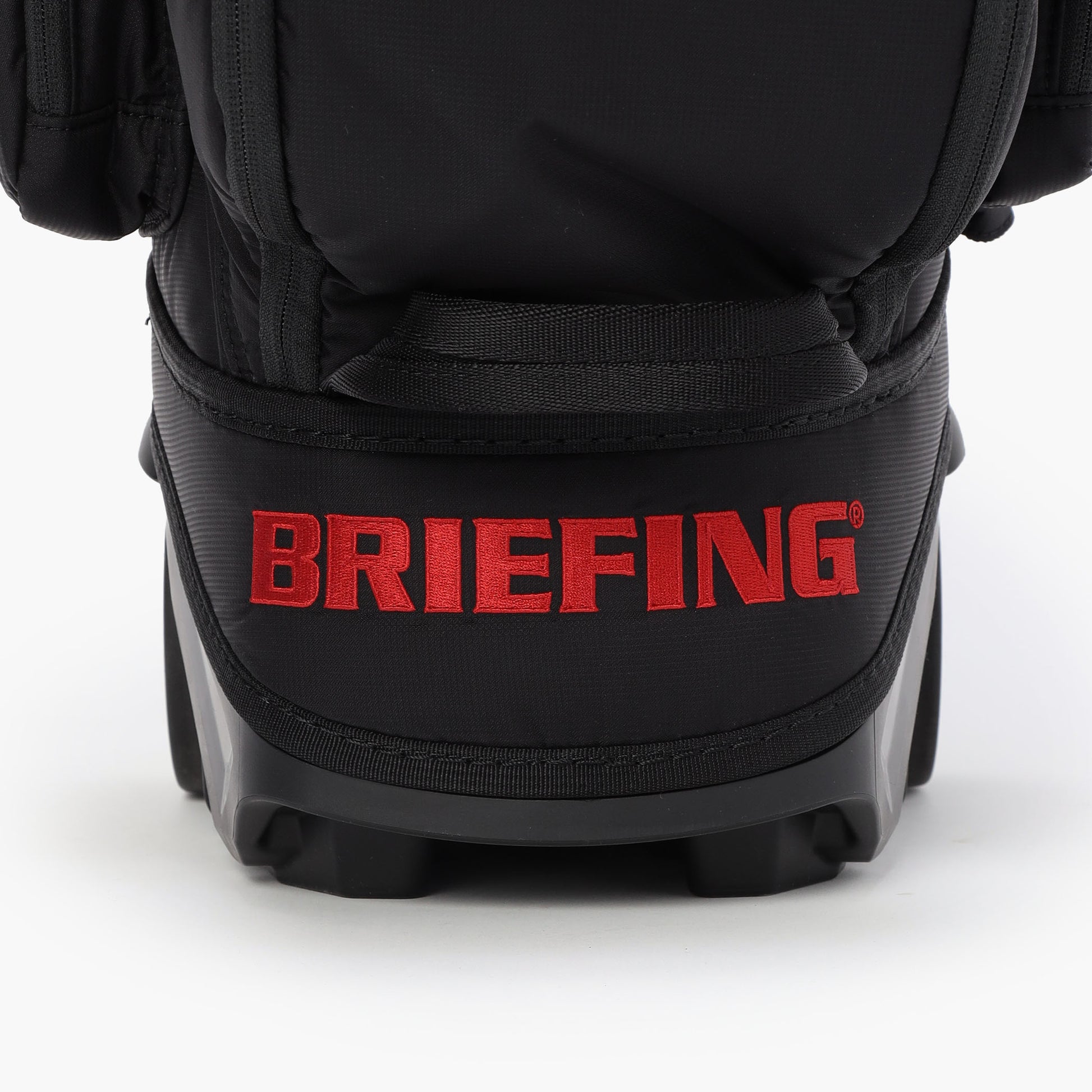 底帯上部には車等からの出し入れに便利なハンドルを完備。