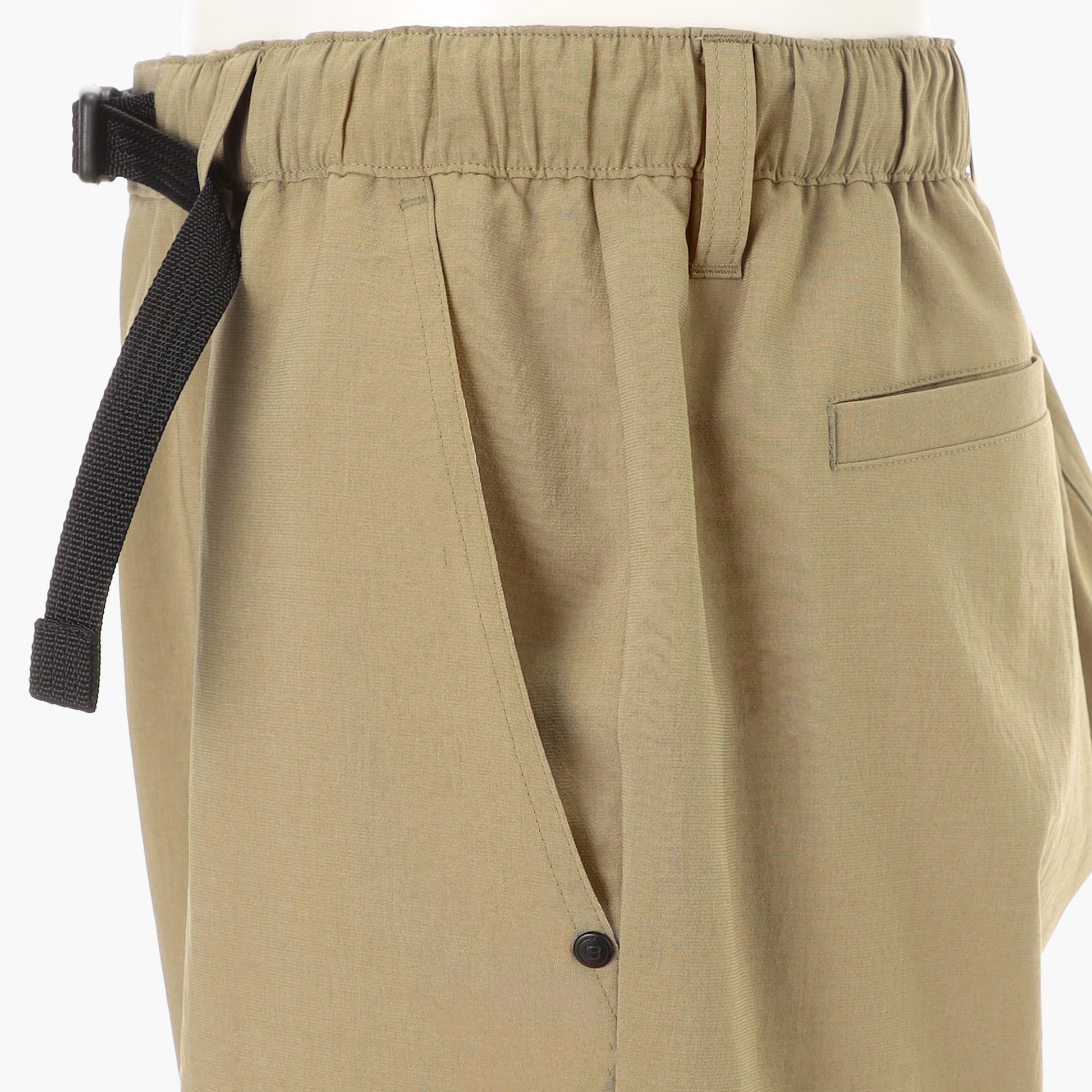 BRIEFING CCR MEN'S BELTED WIDE SHORT PANTS, Apparels, Golf