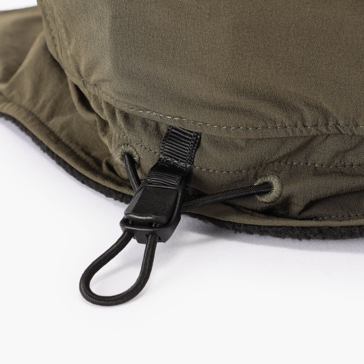 BRIEFING MEN’S NYLON BACK FLEECE FLAP CAP, Accessories, Golf