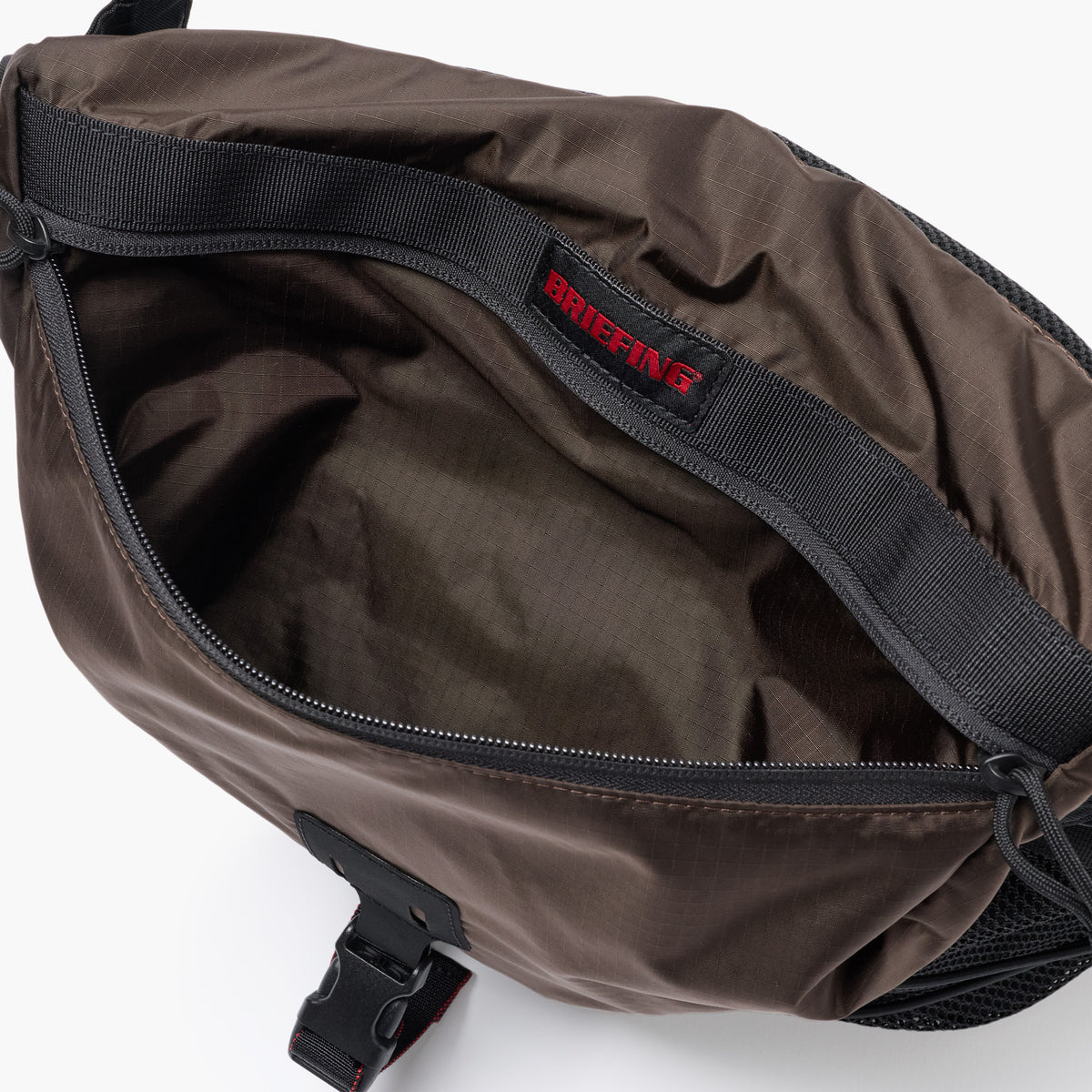 BRIEFING GAME SHOULDER, Bags, Outdoor