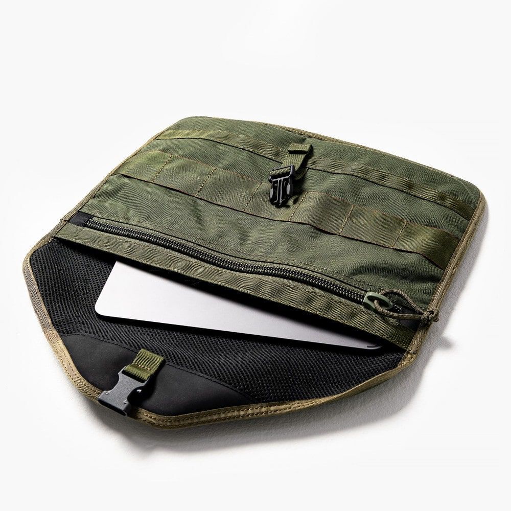 Large laptop sleeve sales